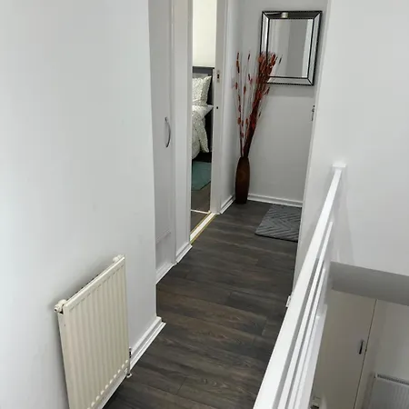 Beautiful Maisonette לידס