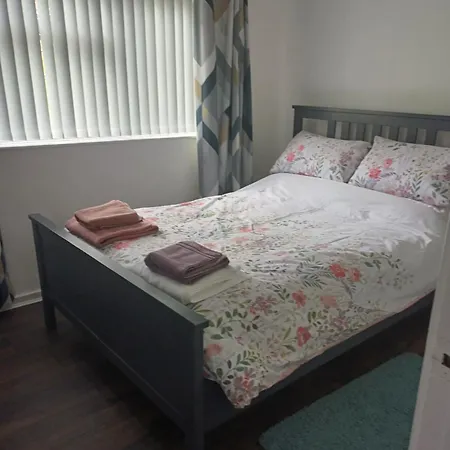 בית נופש Beautiful Maisonette לידס